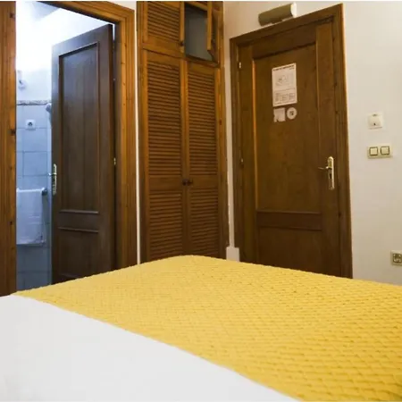 Posada La Estela Barros Guest house