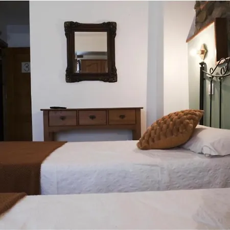 Posada La Estela Barros Guest house
